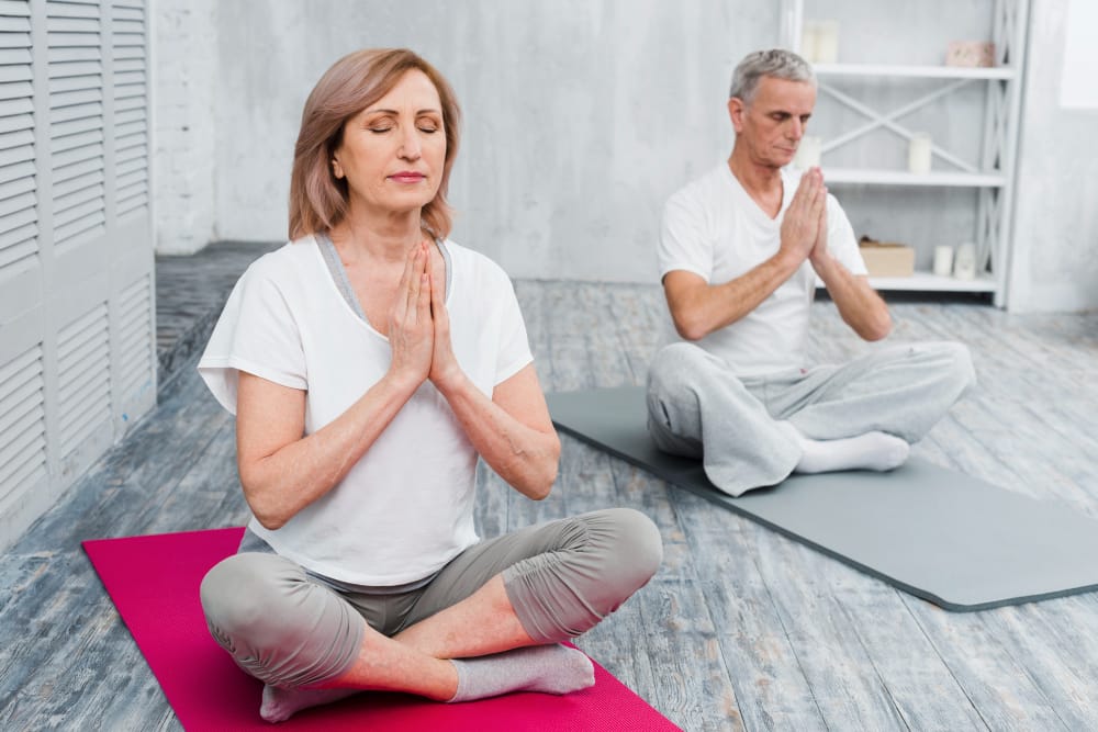 Commencer le yoga à la retraite ?